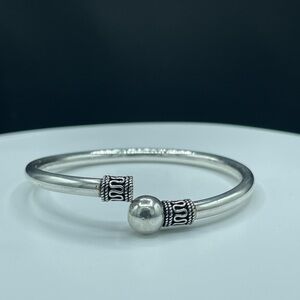 Handmade Solid 925 Sterling Silver Bangle (16.1 Grams) (7.5 Inches)